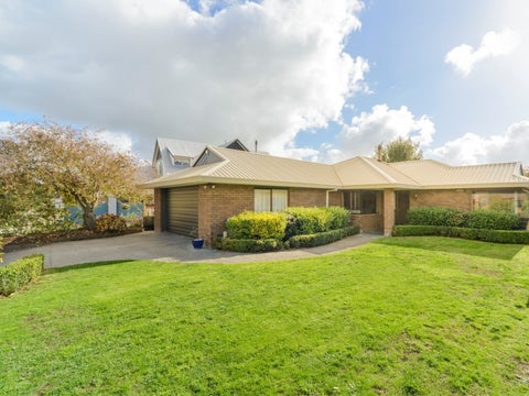 108 John F Kennedy Drive, Milson, Palmerston North