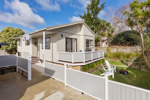 74B Fowlds Avenue, Sandringham, Auckland