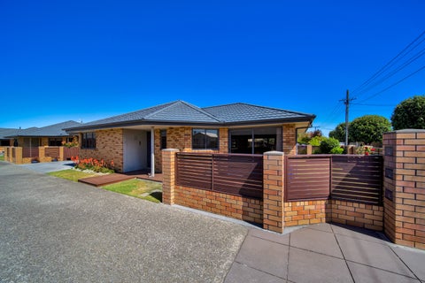 14 Milmoe Street, Hawera