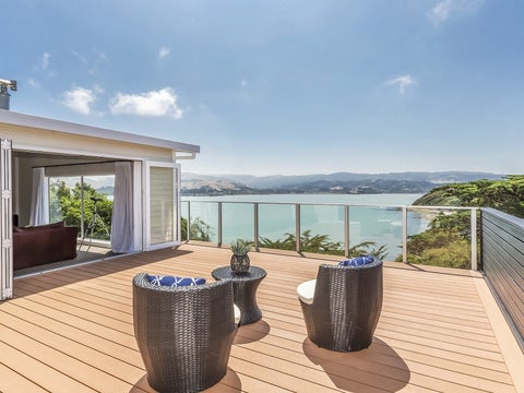 17 Spinnaker Drive, Whitby, Porirua