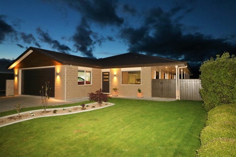 19 Austin Reid Avenue, Carterton
