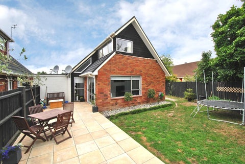 2/439 Avonhead Road, Avonhead, Christchurch