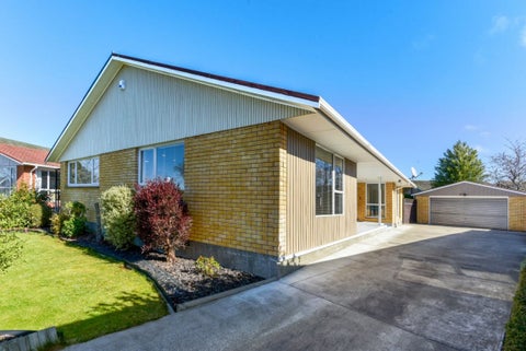 17 Delaware Crescent, Russley, Christchurch