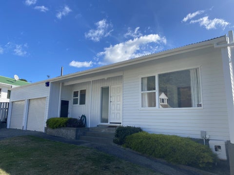 8 Astor Street, Karori, Wellington