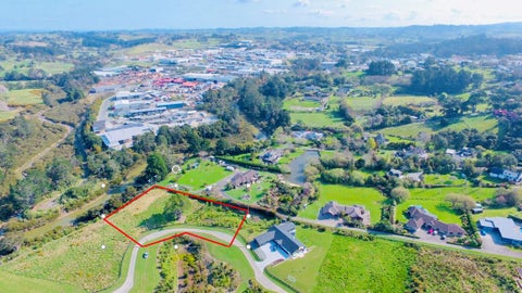 6 Loretta Place, Red Beach, Red Beach