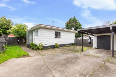 1/9 Slim Place, Clendon Park, Auckland