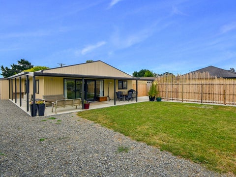 51 Hilton Road, Carterton