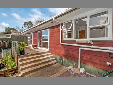 1/16 Pupuke Road, Hillcrest, Auckland