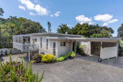 1/10 Lydia Avenue, Northcote, Auckland