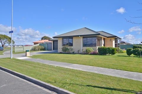 103 Peter Hall Drive, Kelvin Grove, Palmerston North