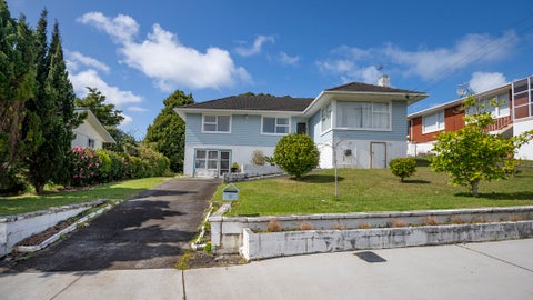 9 Windermere Crescent, Blockhouse Bay, Auckland