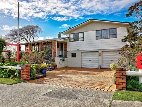 7 Cook Street, Carters Beach, Westport