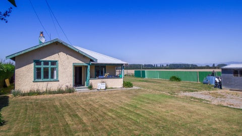 37 The Avenue, Pareora