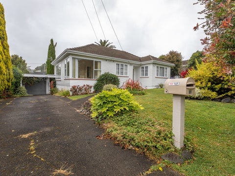 27 Ngatitoa Street, Tawa, Wellington