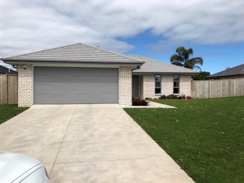 18 Glennron Lane, Waiuku, Waiuku