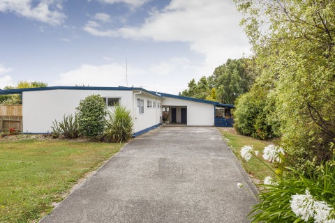 8 Sicely Street, Marton