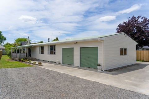7 Mahupuku Street, Greytown