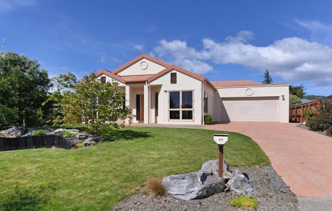 62 Starveall Street, Brightwater