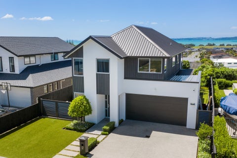 12 Thistle Close, Beachlands, Auckland