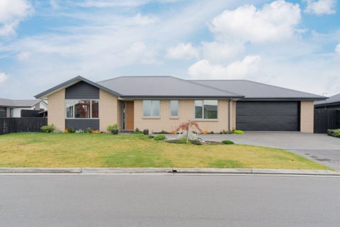 91 Sunline Avenue, Lincoln, Lincoln
