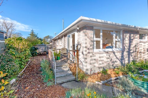 2/4 Wilfrid Street, Ilam, Christchurch
