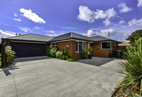 2/6 Parkwood Place, Parklands, Christchurch