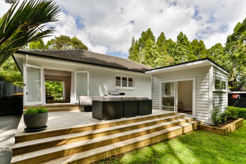 9 Tainui Road, Titirangi, Auckland