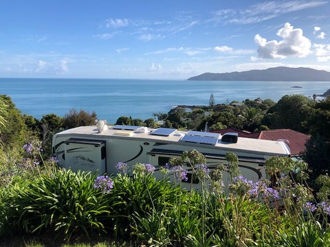 65 Seaview Road, Cable Bay