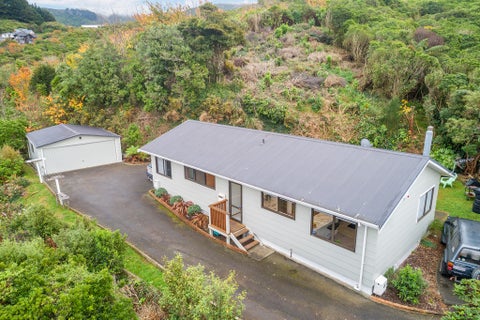 42 Rembrandt Avenue, Tawa, Wellington
