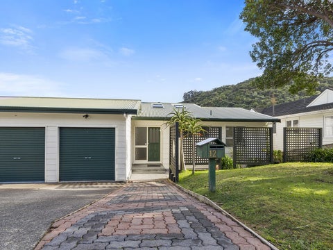 12 Ayton Drive, Whitby, Porirua