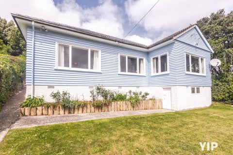 18 Hinau Street, Tawa, Wellington