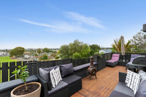 21 Denarius Lane, Glendene, Auckland