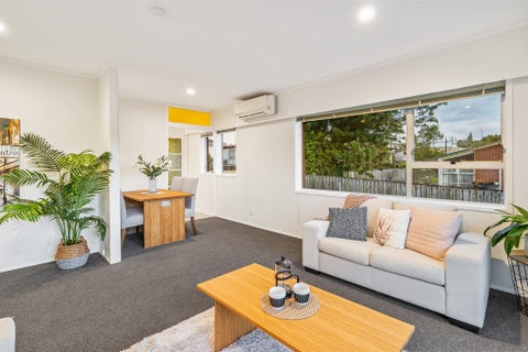 2/65 Butterworth Drive, Glendene, Auckland