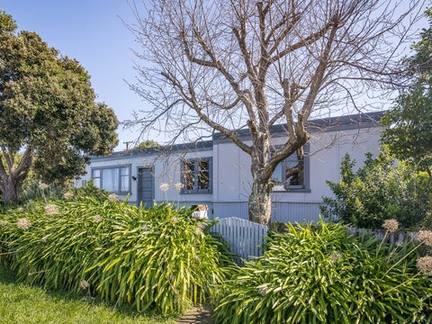 15 Hurley Road, Paraparaumu Beach, Paraparaumu