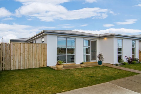 11 Winsloe Street, Pegasus, Pegasus