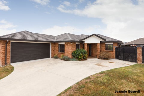 40 Tennyson Avenue, Kelvin Grove, Palmerston North