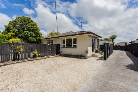 1/325 Burwood Road, Burwood, Christchurch