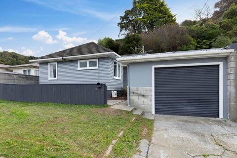 151 Wellington Road, Wainuiomata, Lower Hutt