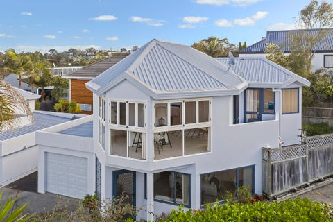 1/12 Wernham Place, Northcote, Auckland