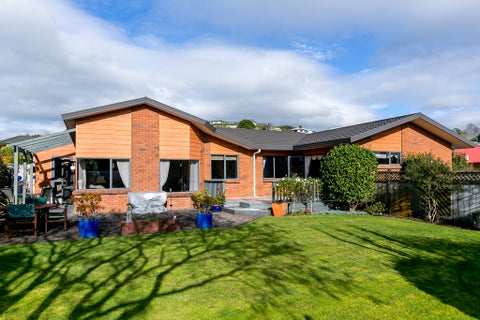 21 Ashmore Drive, Frankleigh Park, New Plymouth