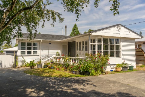 61 Kent Street, Carterton