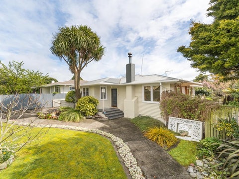 1 Stoke Place, Awapuni, Palmerston North