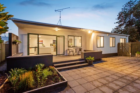 1/0 Grotto Street, Te Papapa, Auckland