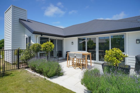 10 Kessen Street, Pegasus, Pegasus