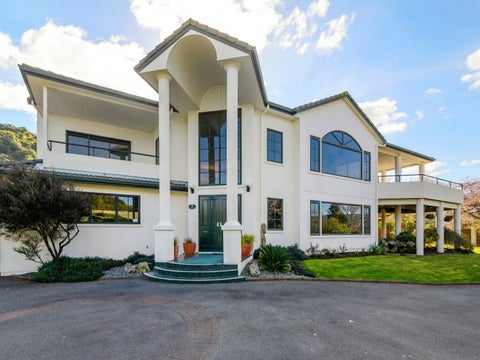 3 Rangiuru Bay Road, Lake Tarawera, Rotorua