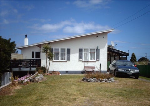 22 Ruapehu Street, Castlecliff, Whanganui