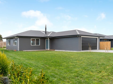 38 Feist Street, Carterton