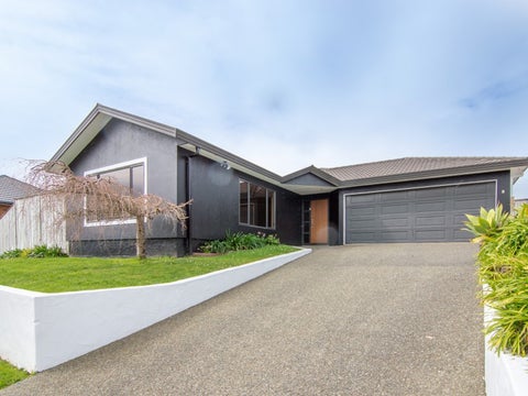 4 Johnstone Drive, Fitzherbert, Palmerston North