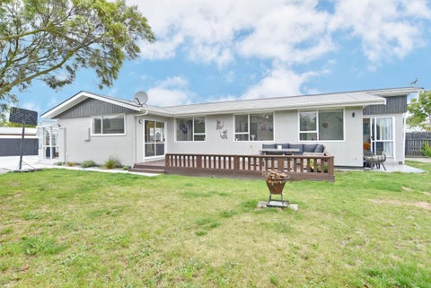19C Royal Park Drive, Parklands, Christchurch