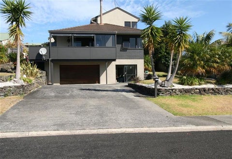 103 Fernleigh Glade, Whangamata